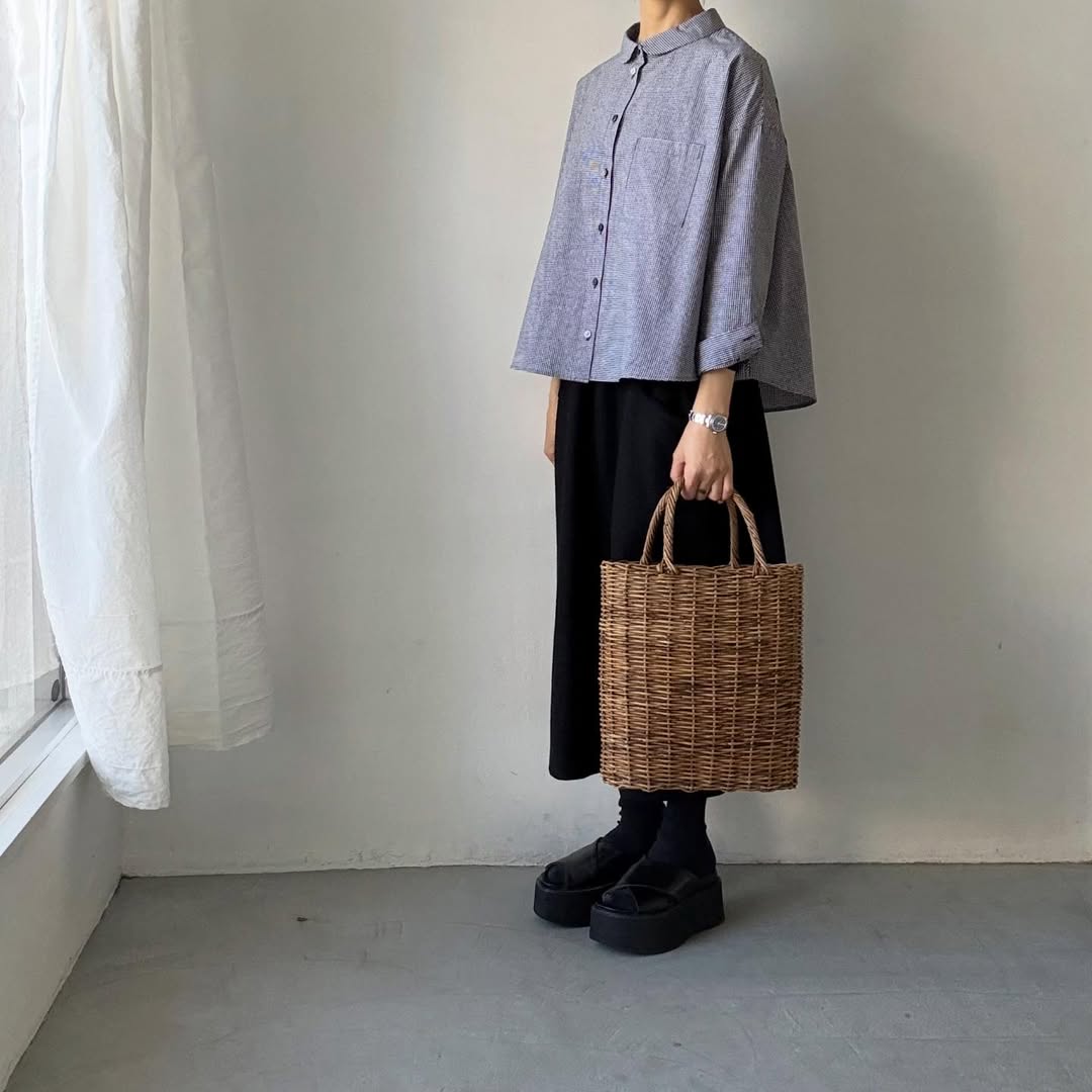 🟡週末入荷分予約受付中🟡Linenya  ギンガム丸襟長袖ブラウス　ホワイト×ブラック