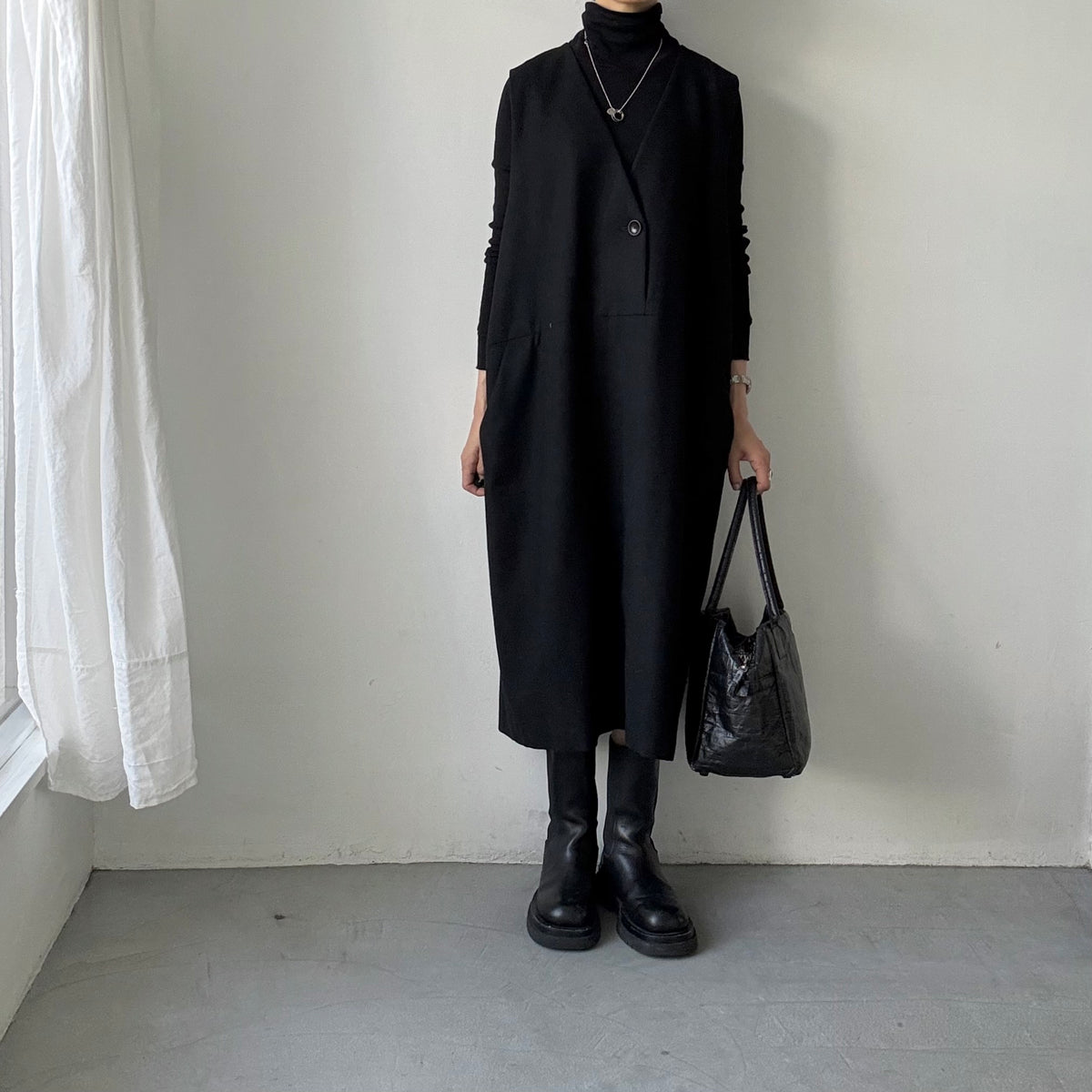 atelier naruse　コットンウールヘリンボンジャンパースカート