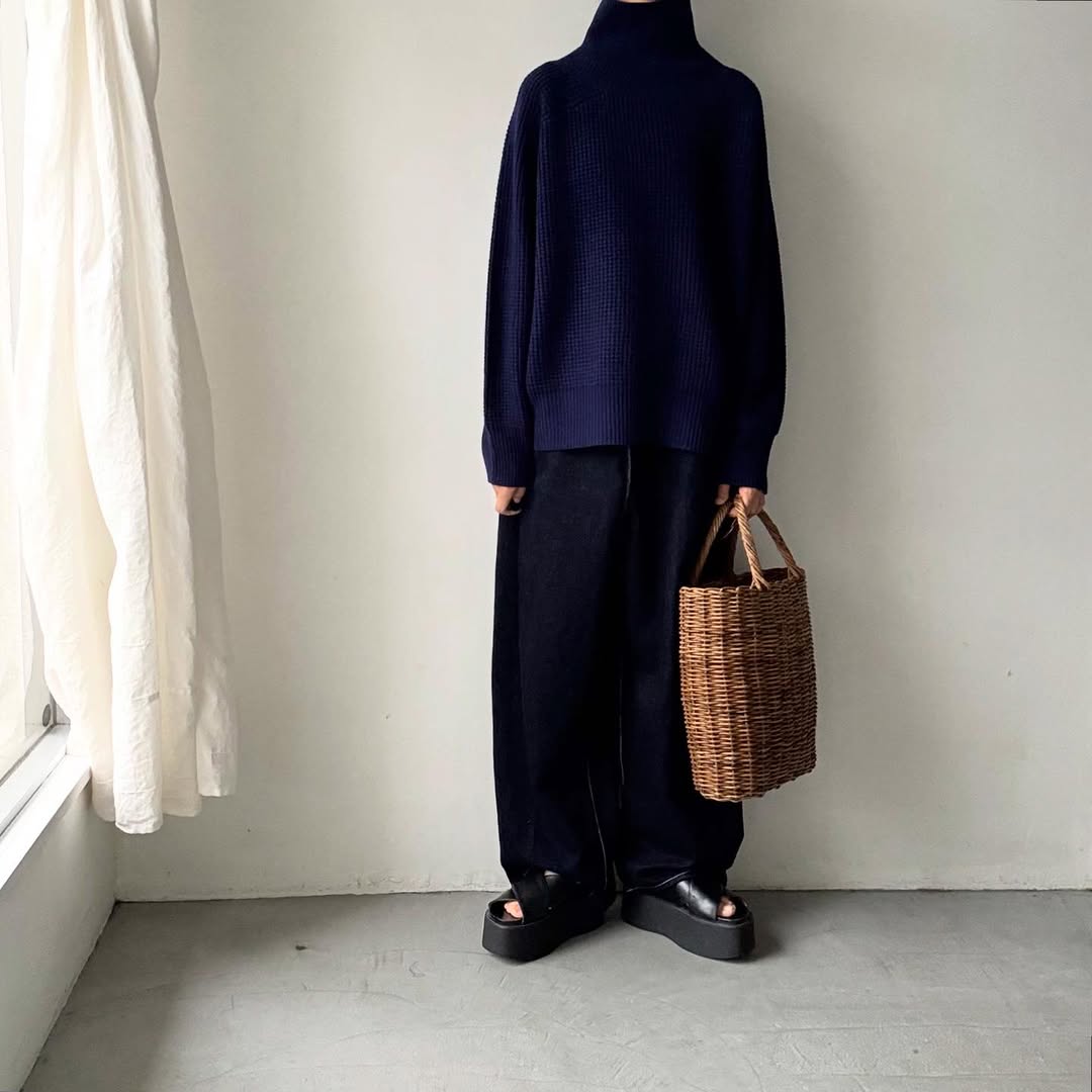 homspun メリノウールワッフル編みプルオーバー　ブルーネイビー