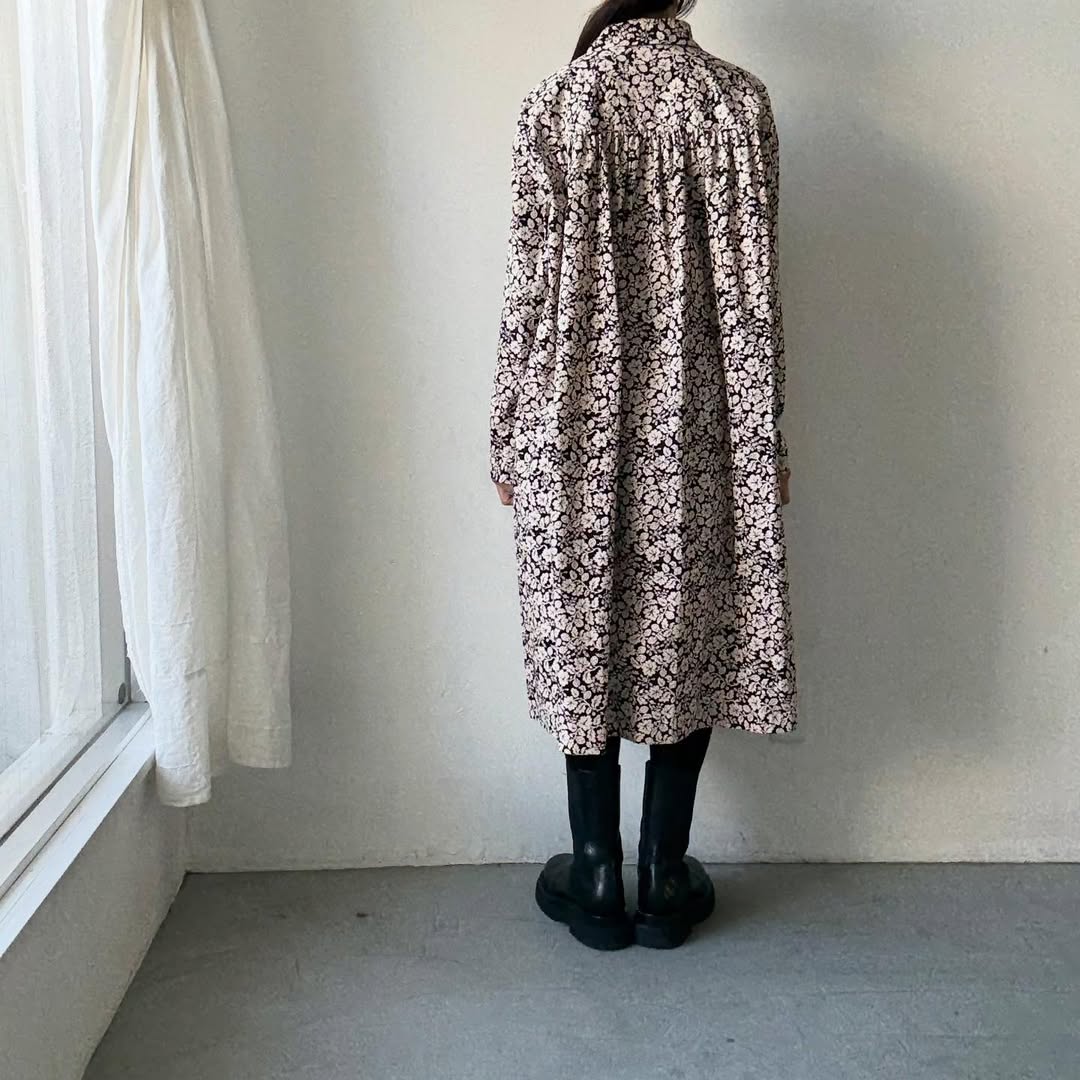 R&D.M.Co  ワイルドベリーヨークギャザーコート