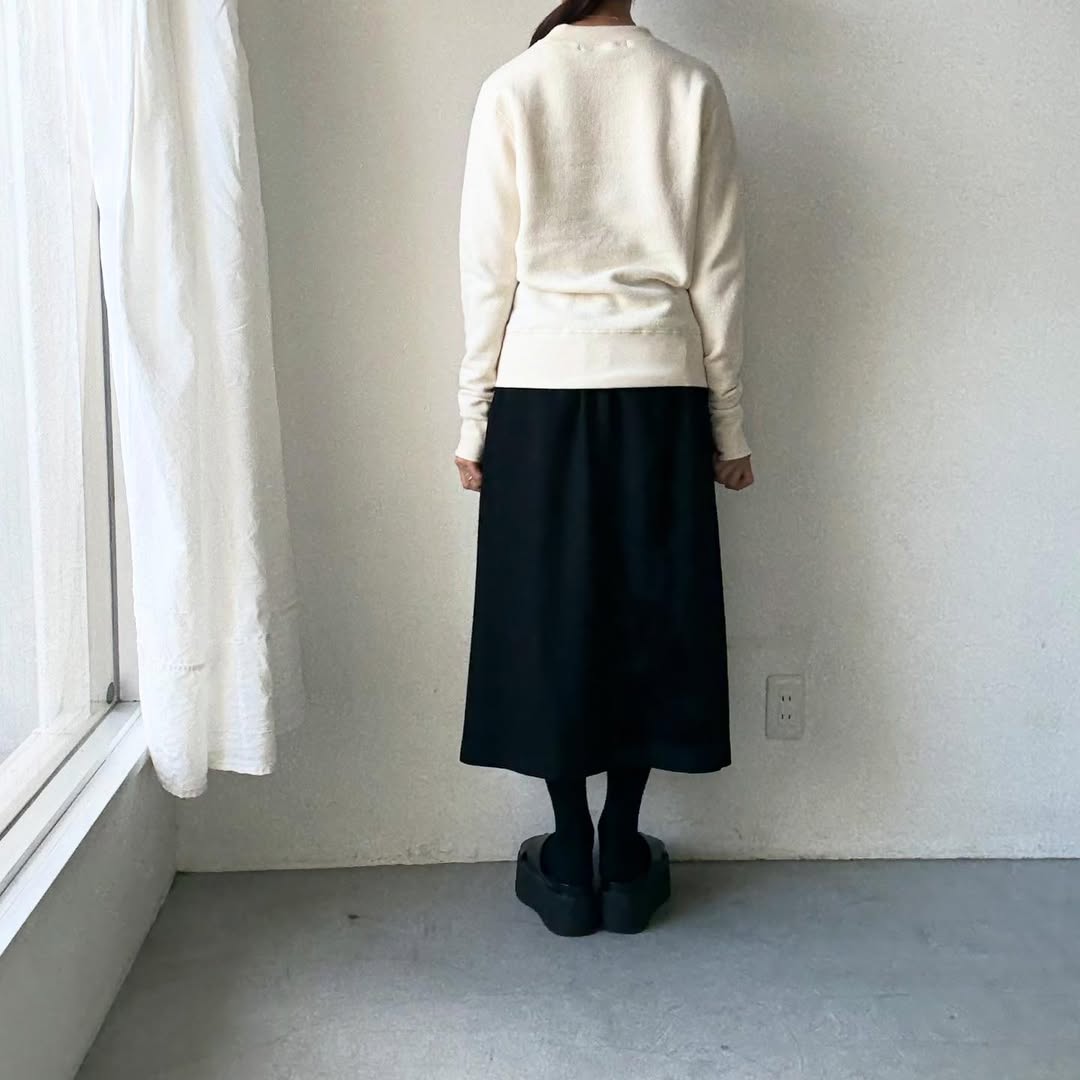R&D.M.Co  NEVER SAY DIET スウェットシャツ　ナチュラル