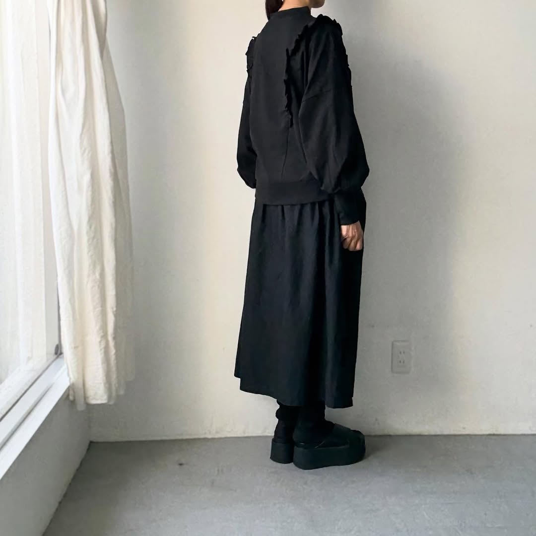 MAGALI コットン天竺ショルダーフリルカットソー