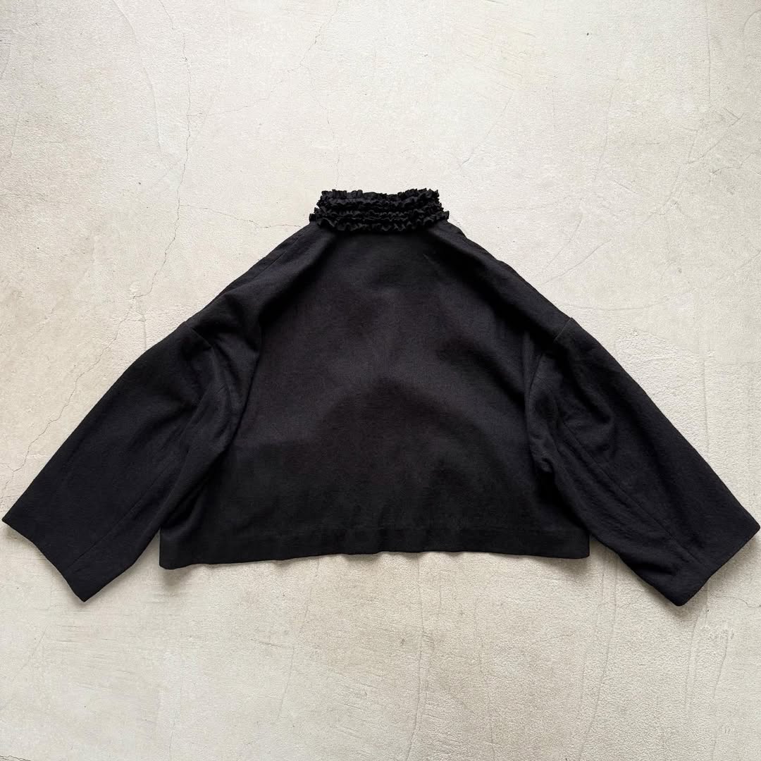 R&D.M.Co  フリルデコレーションジャケット　ブラック