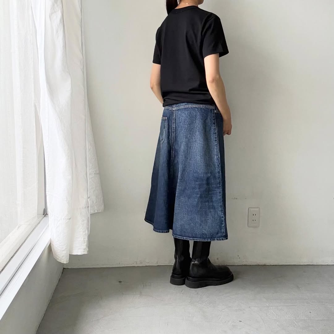 R&D.M.Co パイルエンブロイダリーTシャツ