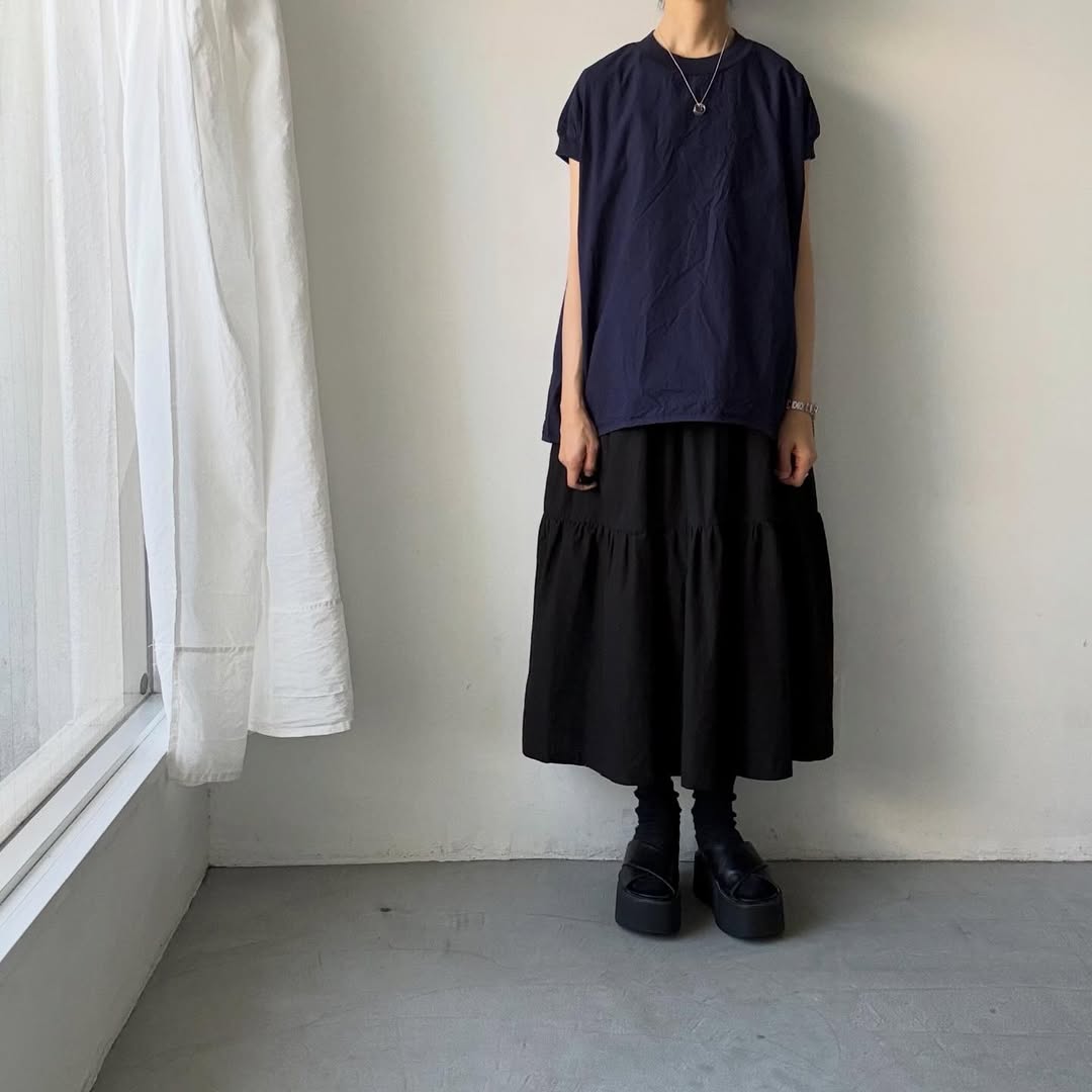 homspun コンパクトウェザーノースリーブ(オーバーサイズ)  ネイビー