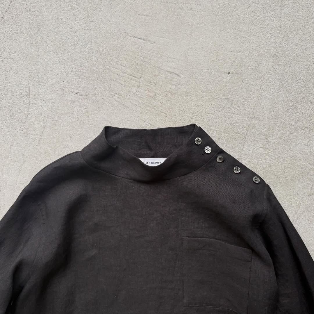 atelier naruse  リネンモックネックブラウス