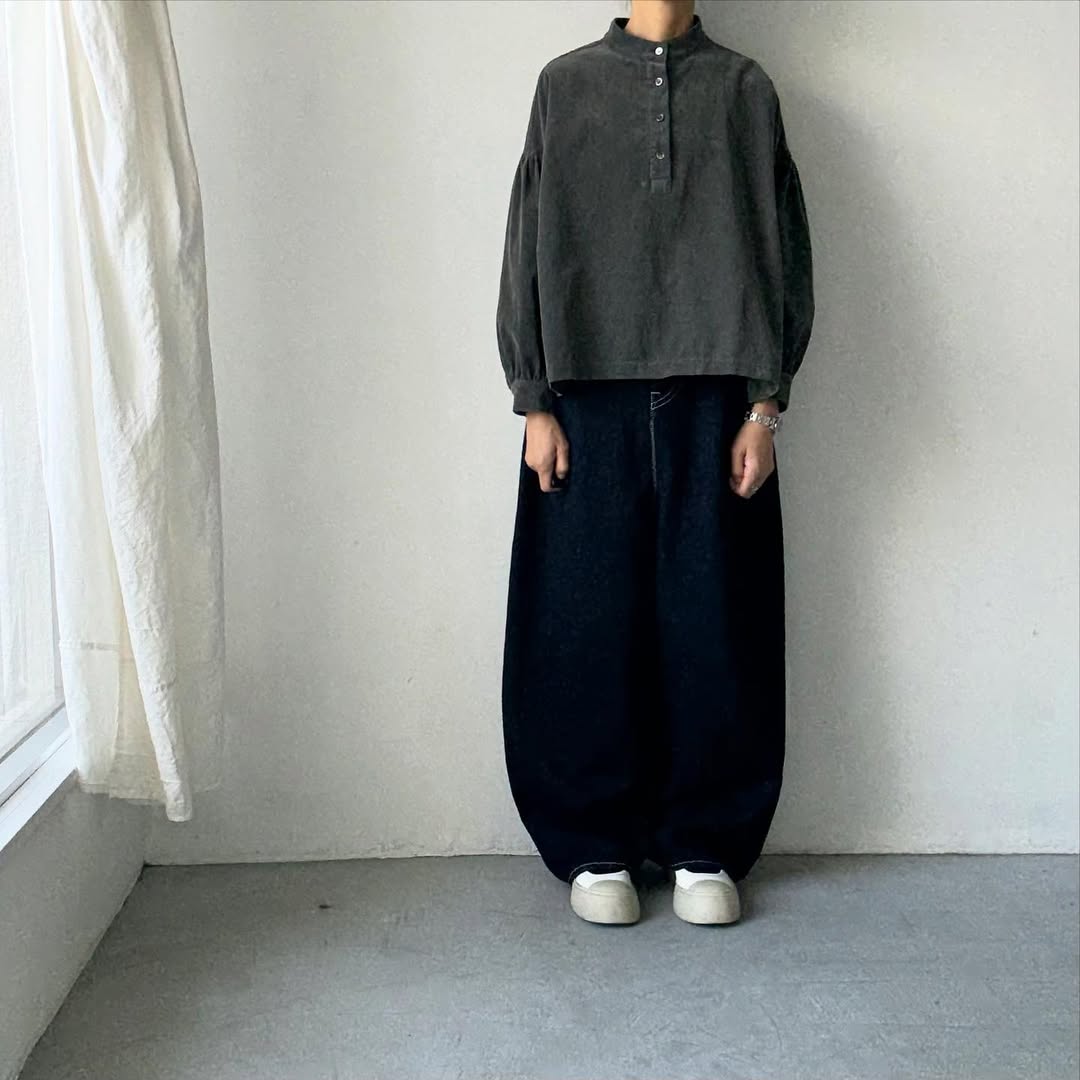 Linenya  長袖スタンドカラーブラウス　チャコール