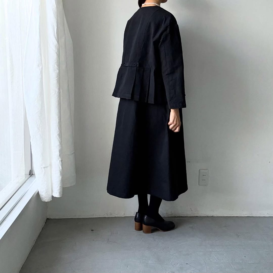 MAGALI ハイカウントコットンリネンダブルボタンジャケット　ブラック