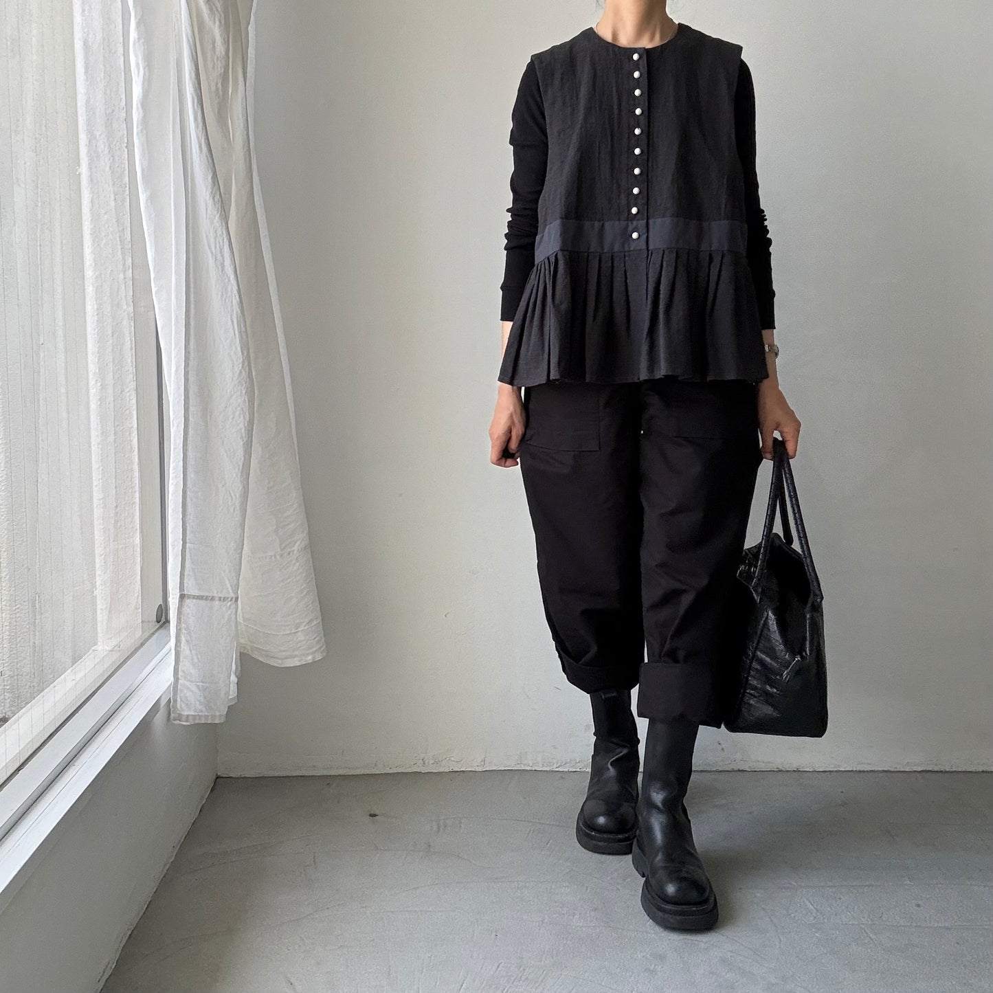 MAGALI   コットンリネンピンチェックペザントジレ