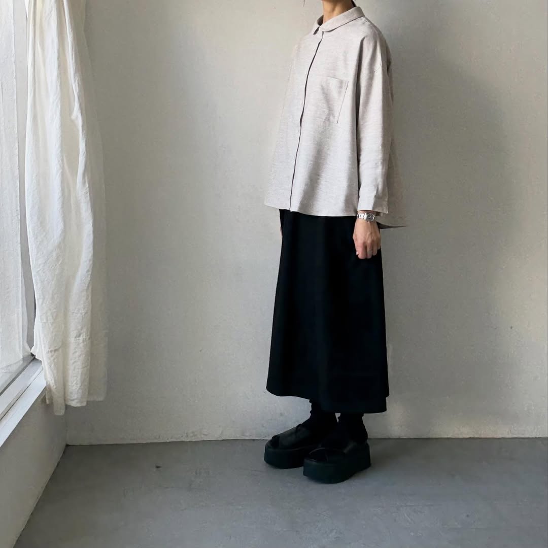 Linenya  コットンヤク丸襟長袖ブラウス　ベージュ