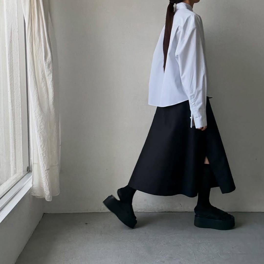 TENNE HANDCRAFTED MODERN レギュラーカラーシャツ