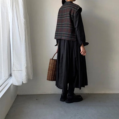 R&D.M.Co  ウール タータンチェックボタンビブ