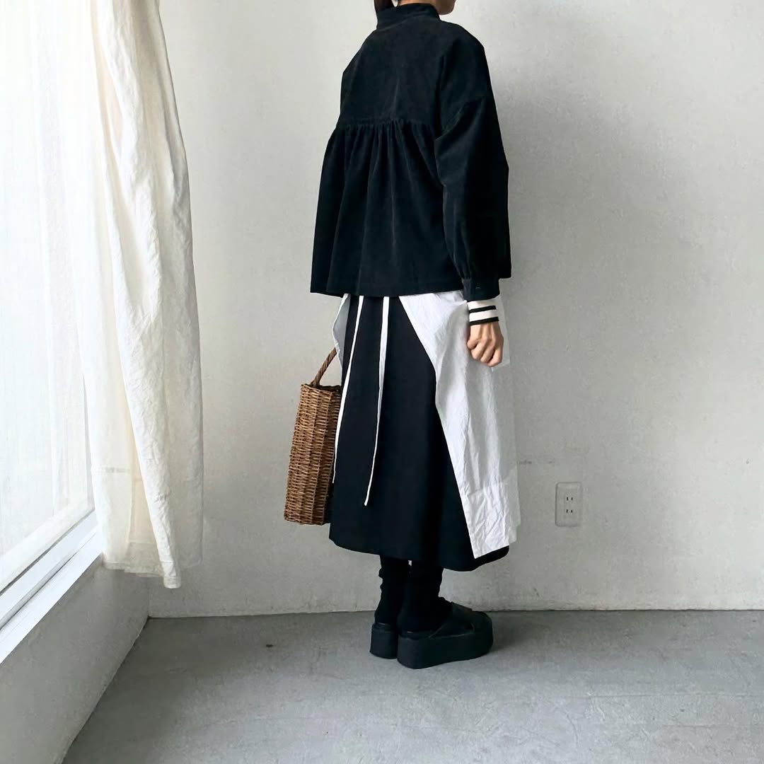 Linenya  長袖スタンドカラーブラウス　ブラック