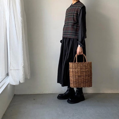 R&D.M.Co  ウール タータンチェックボタンビブ