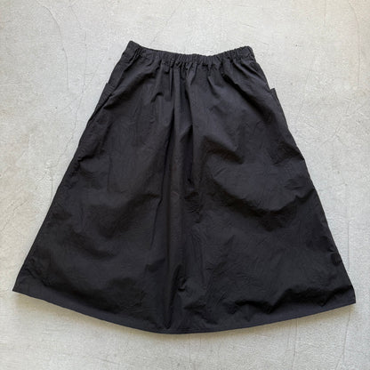 R&D.M.Co 　シュリンクコットンガーメントダイポケットスカート　ブラック