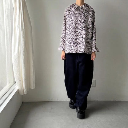 R&D.M.Co ワイルドベリーリネンラッフルカラーブラウス