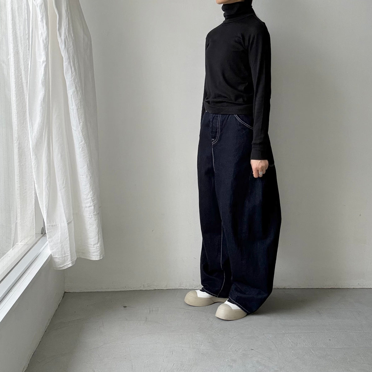 MAGALI コットンウールハイネックカットソー　ブラック