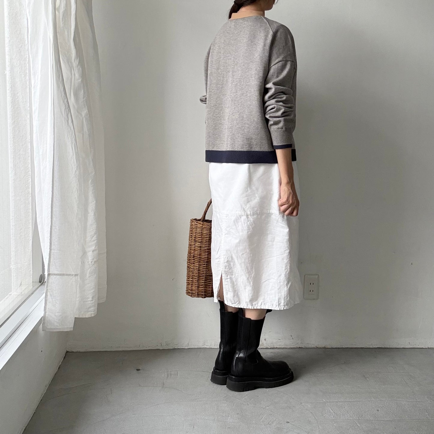 🟡土曜日入荷分予約受付中🟡atelier naruse  コットンウールVネックニットカーディガン　グレーマルチカラー