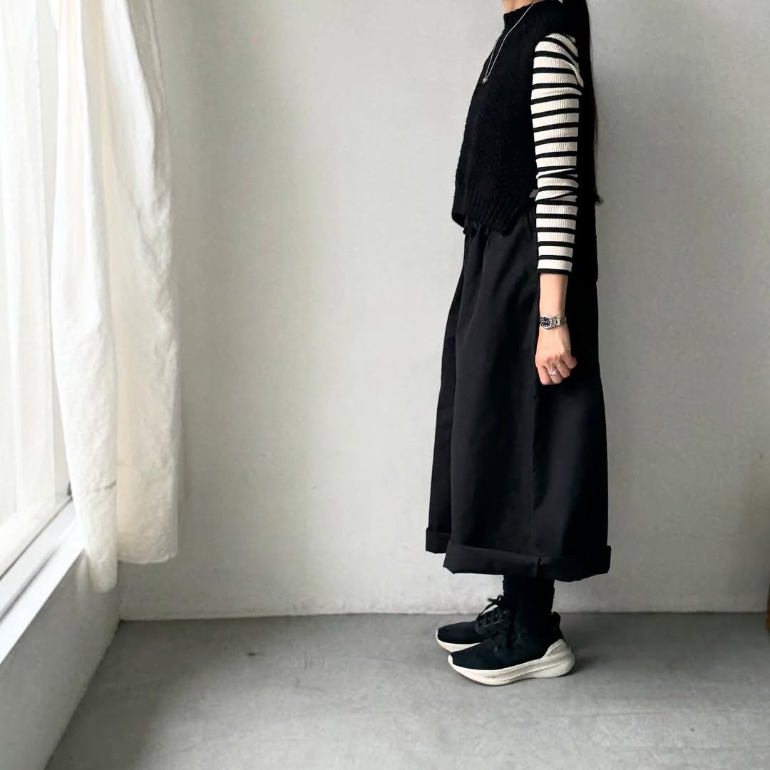 dui jujudhau  ワイドワイドパンツ　チノブラック