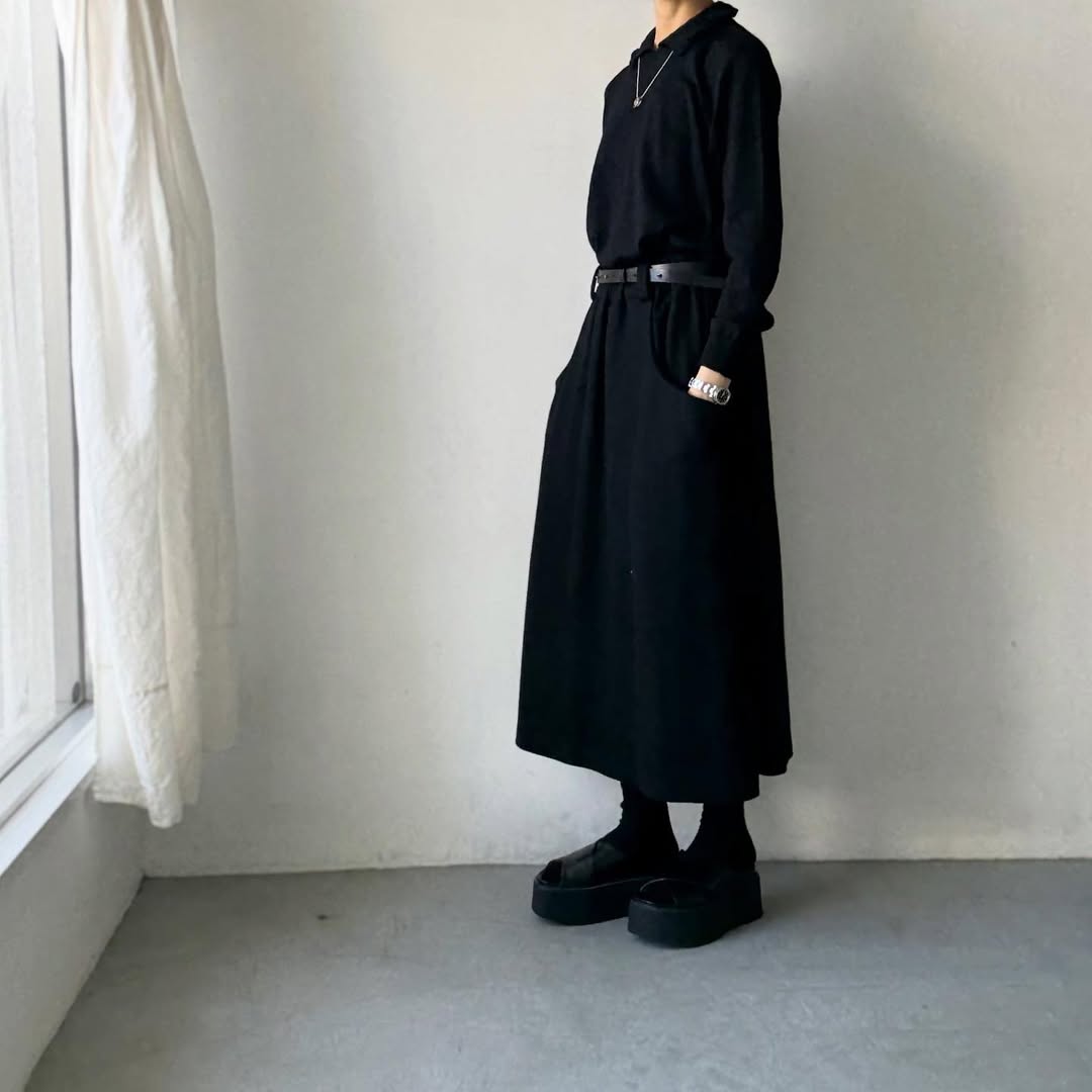 cion  ウールフリルカラーポロニット　ブラック