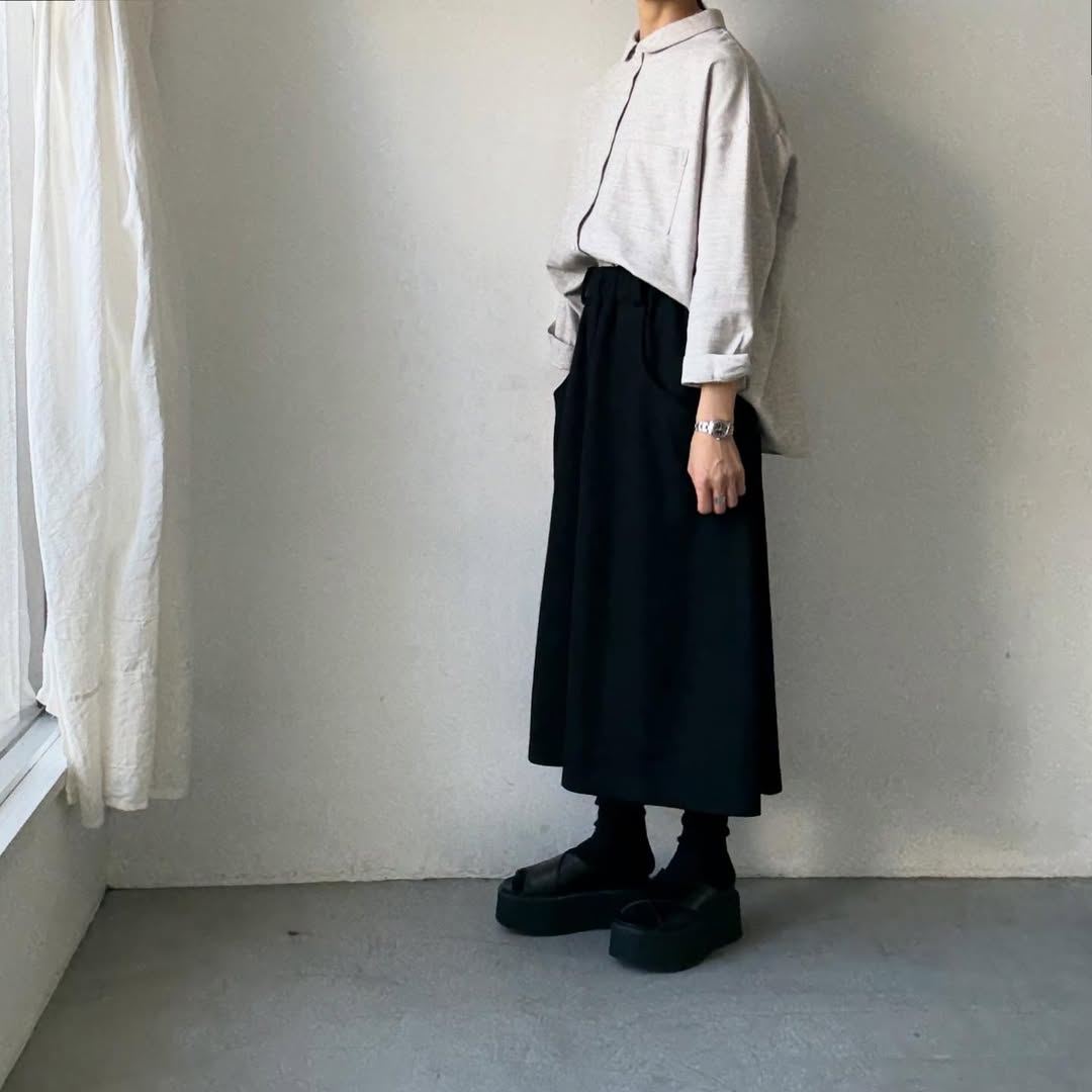 Linenya  コットンヤク丸襟長袖ブラウス　ベージュ