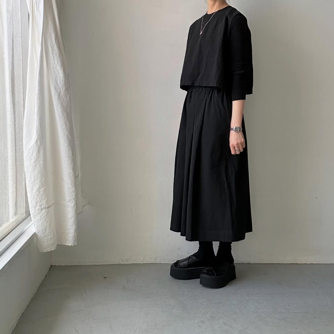 Linenya  コットンタックスカート　ブラック