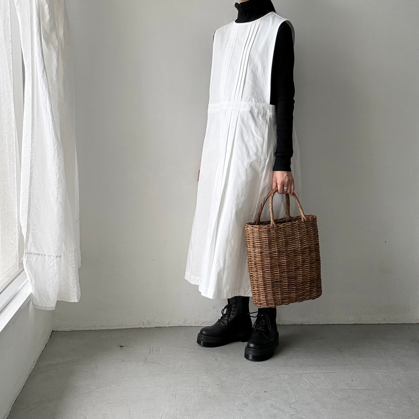 atelier d'antan ×blanc  kobell コットンエプロンドレス　ホワイト