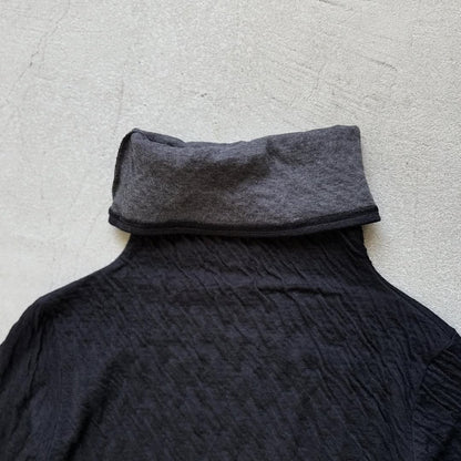 atelier naruse  ウールコットンタートルネックカットソー　ブラック