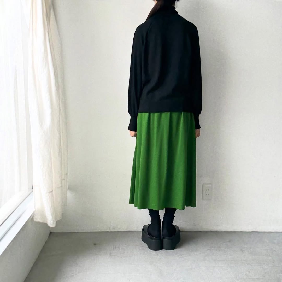 atelier naruse ウールタートルネックニット　ブラック