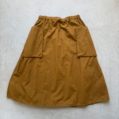 R&D.M.Co 　シュリンクコットンガーメントダイポケットスカート　ブラウン