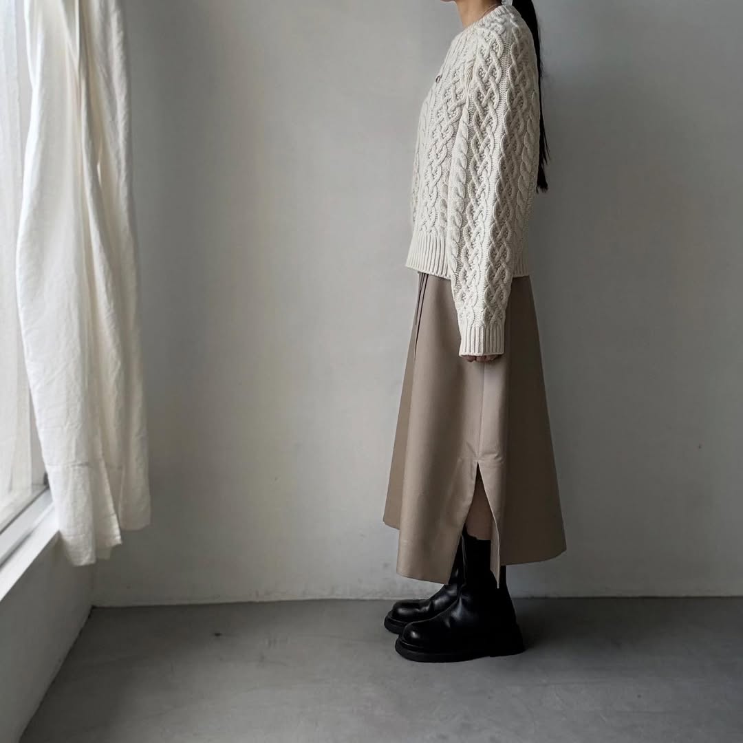 TENNE HANDCRAFTED MODERN ボリュームスリーブアランニットプルオーバー