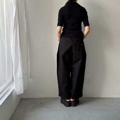 ゴーシュ  オーガニックダックコットンストレートラインパンツ