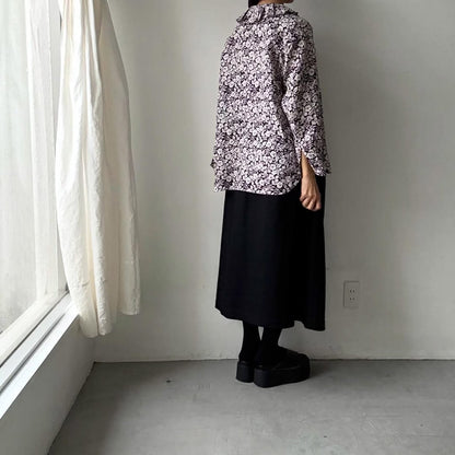 R&D.M.Co ワイルドベリーリネンラッフルカラーブラウス