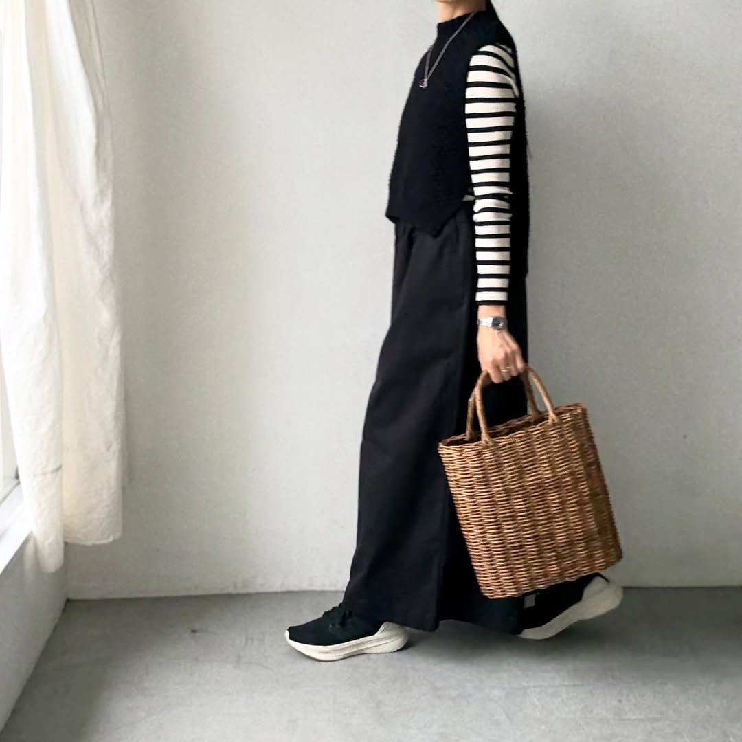 dui jujudhau  ワイドワイドパンツ　チノブラック