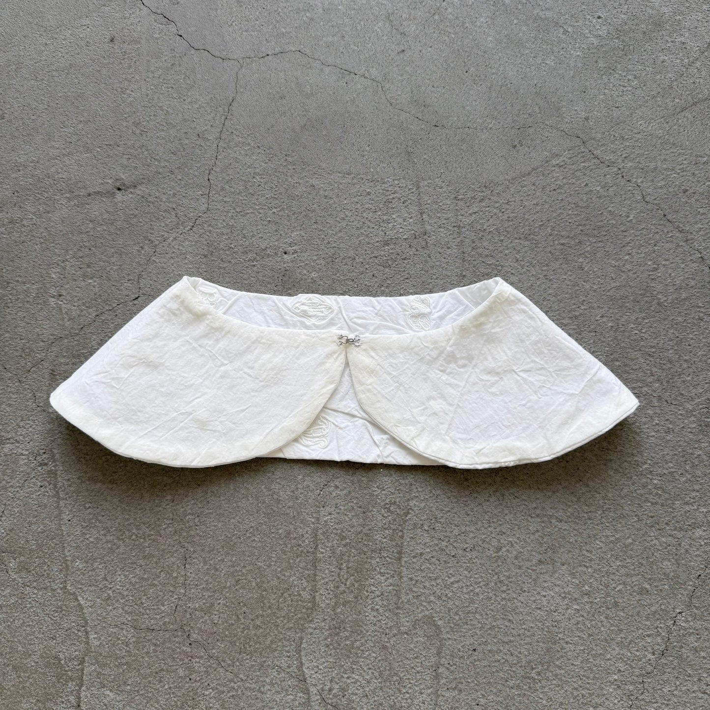 R&D.M.Co  エンブロイダリーシュリンクカラー　ホワイト