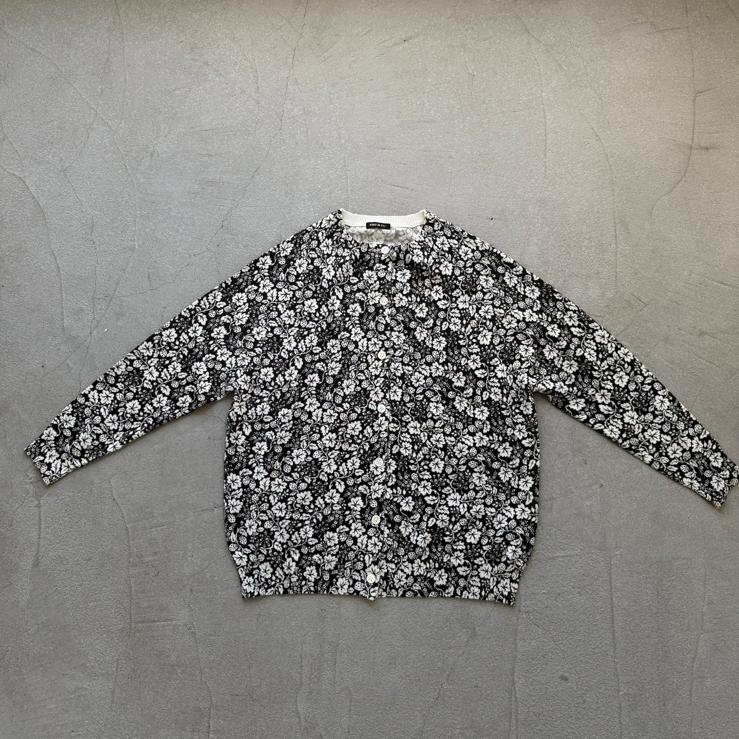 R&D.M.Co  ワイルドベリーカーディガン