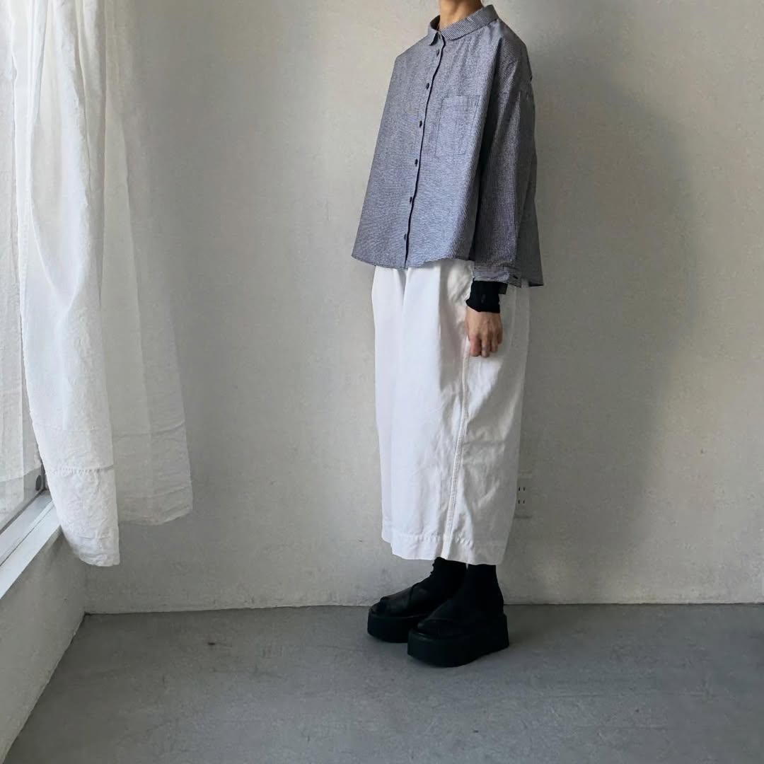 🟡週末入荷分予約受付中🟡Linenya  ギンガム丸襟長袖ブラウス　ホワイト×ブラック