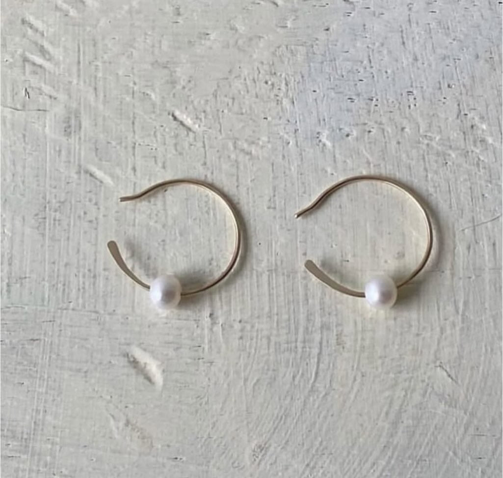 Toile Bijoux ラウンドパールフープピアス