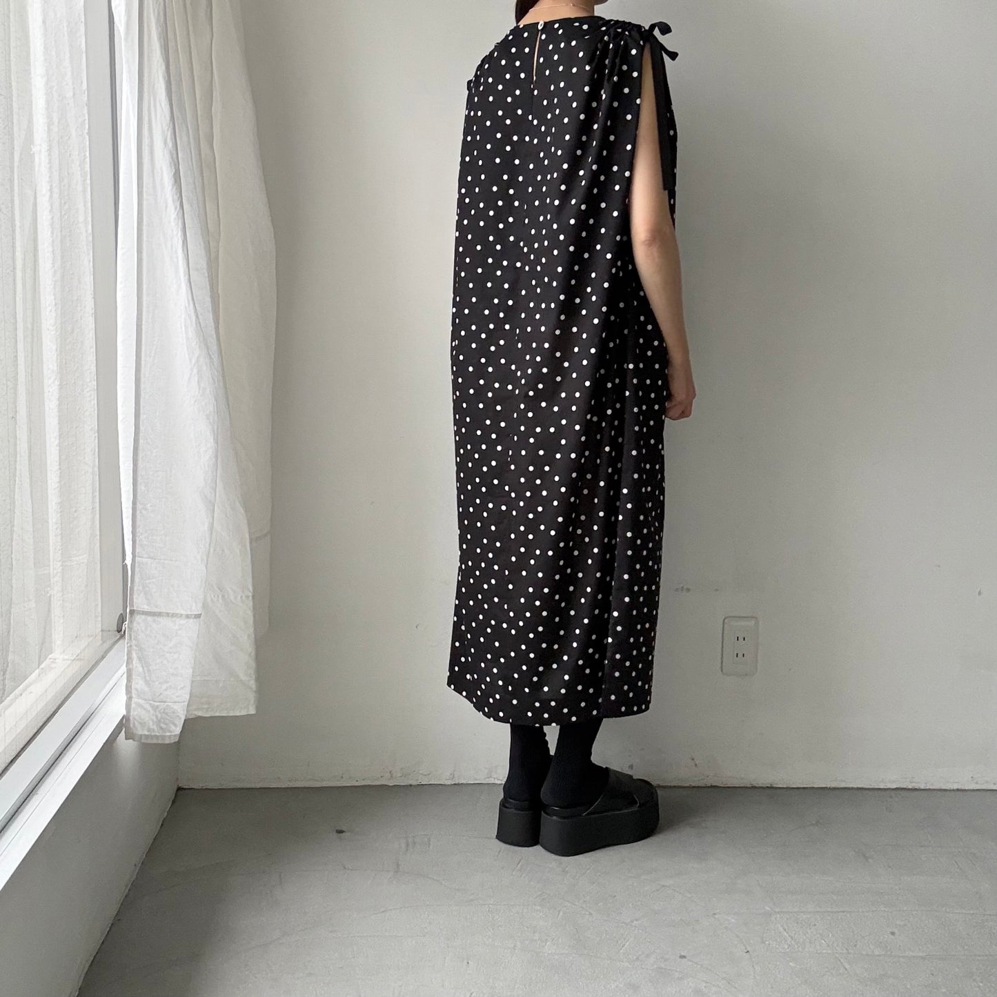 cion  コットン水玉ショルダーリボンワンピース