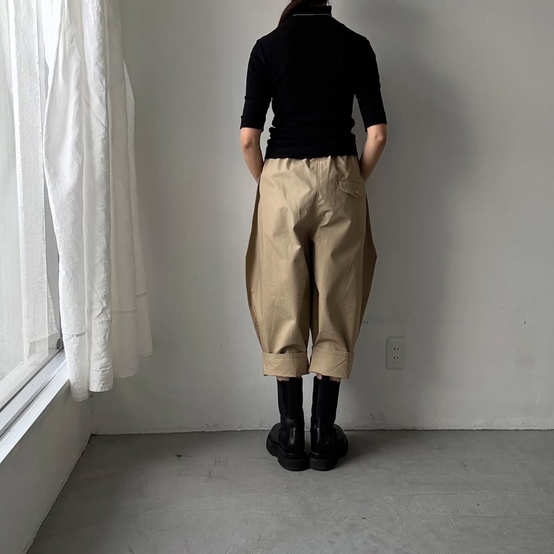 ゴーシュ  オーガニックダックコットンストレートラインパンツ　ベージュ