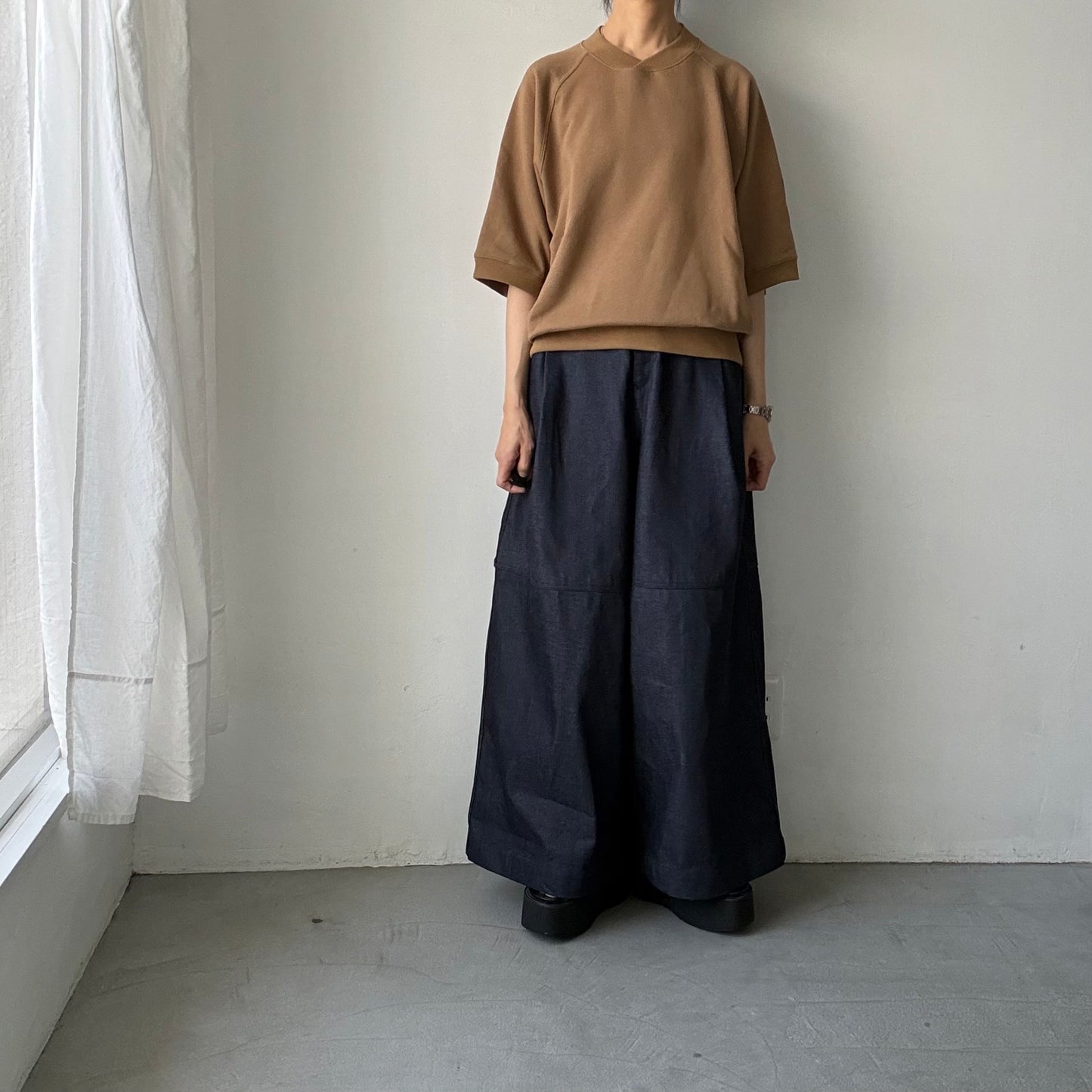 atelier naruse  コットン半袖スウェットシャツ　キャメル