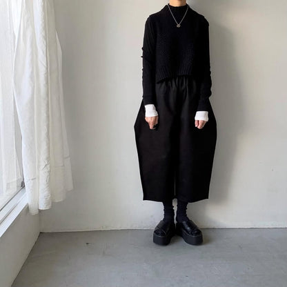 ゴーシュ  オーガニックダックコットンストレートラインパンツ　ブラック