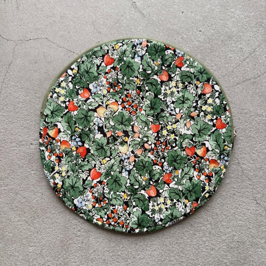 R&D.M.Co  ワイルドベリーフィールドリップストップサークルポーチ