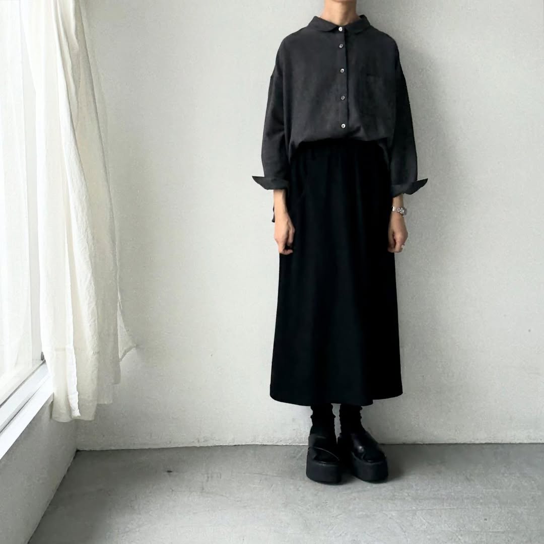 Linenya  コットンヤク丸襟長袖ブラウス　チャコール