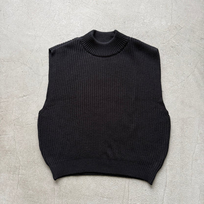 as it is.畦編みベスト